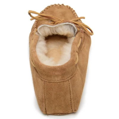 Minnetonka Men's Suede Sheepskin Softsole Moccasin - Image 3